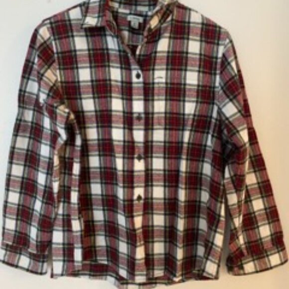 LL Bean Red & White Flannel size medium petitie - Picture 1 of 3